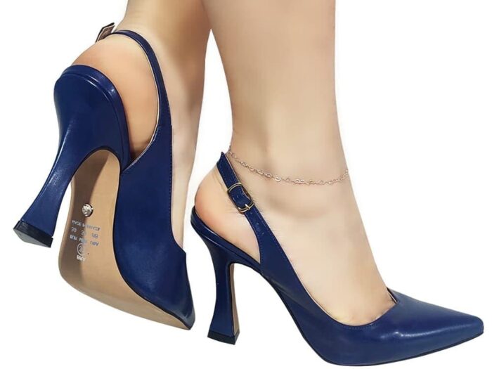 Scarpin salto taça azul
