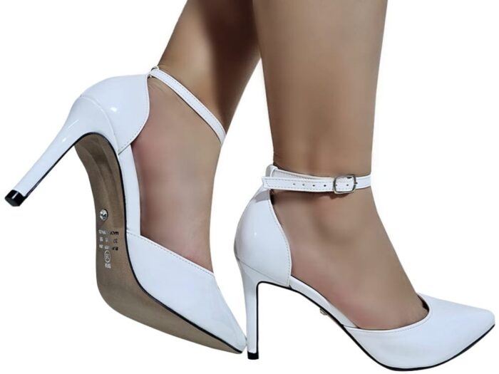 Scarpin verniz branco