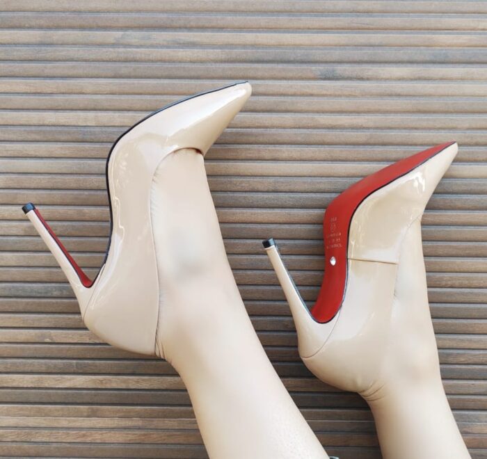 Scarpin Classic verniz nude - Imagem 3