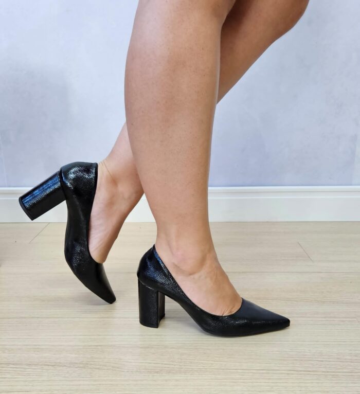 Scarpin bloco alto