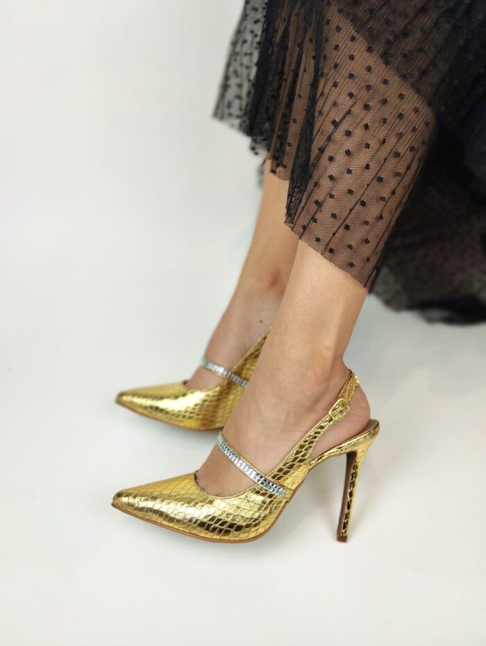 Scarpin Chanel cristal ouro - Imagem 2